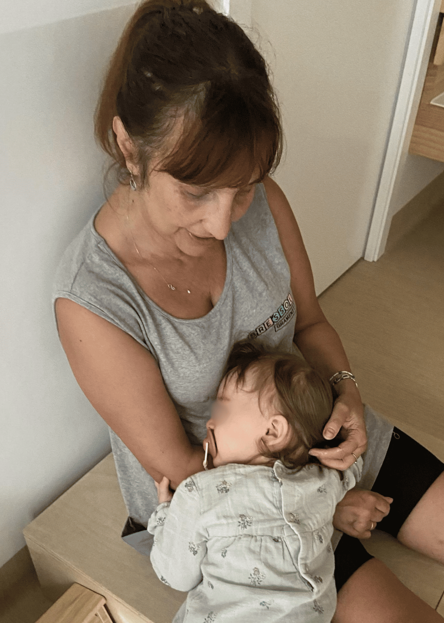 Professora amb un nadó
